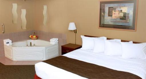 фото отеля AmericInn Lodge & Suites St. Cloud