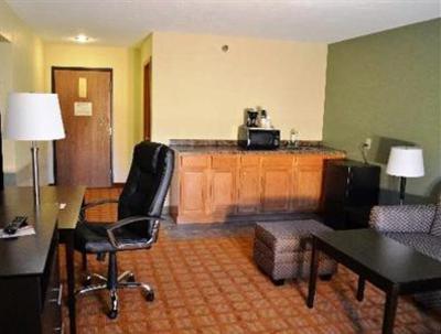 фото отеля Quality Inn & Suites Marinette