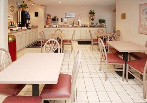 фото отеля Sleep Inn & Suites Edgewood