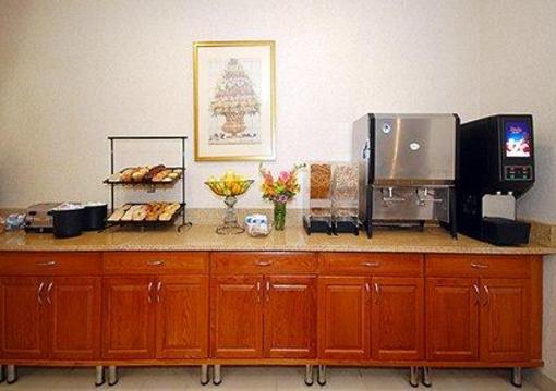 фото отеля Comfort Inn Brooklyn Center
