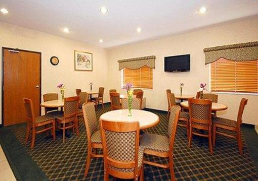 фото отеля Comfort Inn Brooklyn Center