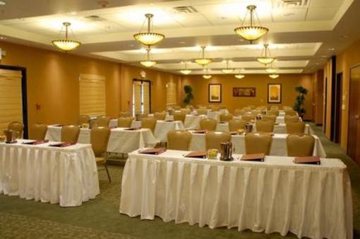 фото отеля Holiday Inn Express Hotel & Suites Washington