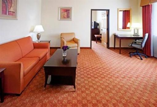фото отеля Holiday Inn Express Hotel & Suites Mount Pleasant (Texas)