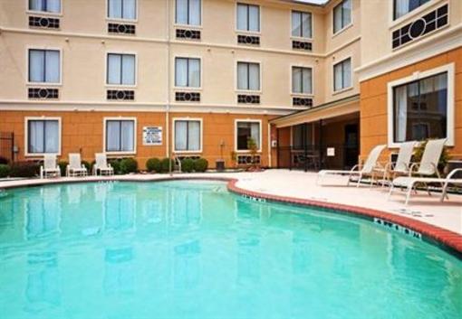 фото отеля Holiday Inn Express Hotel & Suites Mount Pleasant (Texas)