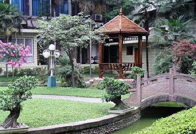 фото отеля Garden Hotel Dongfeng Road Chengdu