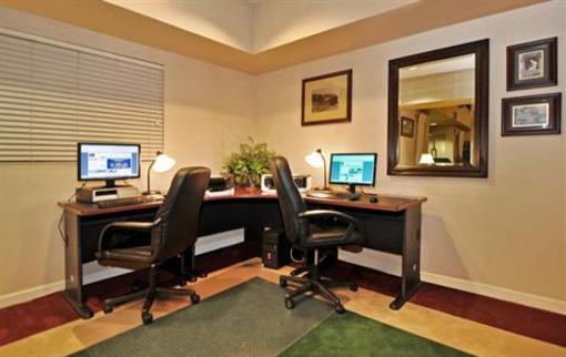 фото отеля BEST WESTERN PLUS Villa Del Lago Inn