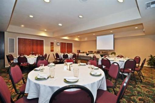 фото отеля BEST WESTERN PLUS Villa Del Lago Inn