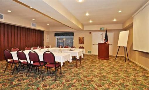 фото отеля BEST WESTERN PLUS Villa Del Lago Inn