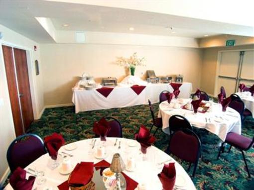 фото отеля BEST WESTERN PLUS Villa Del Lago Inn