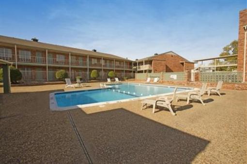 фото отеля Americas Best Value Inn & Suites-North Dallas