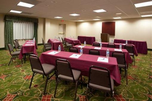 фото отеля Holiday Inn Express Hotel & Suites Monaca