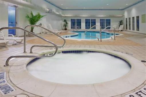 фото отеля Holiday Inn Express Hotel & Suites Monaca