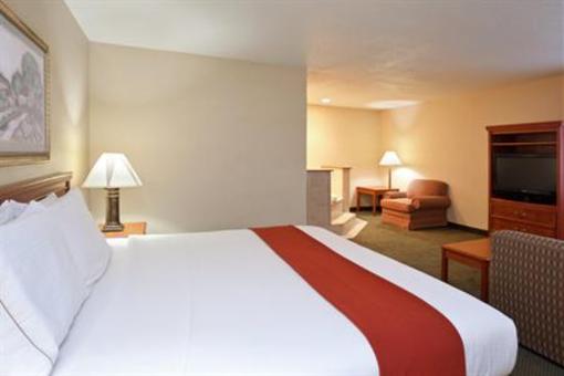 фото отеля Holiday Inn Express Hotel & Suites Monaca