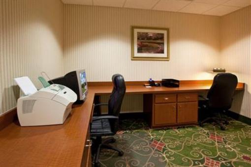 фото отеля Holiday Inn Express Hotel & Suites Monaca