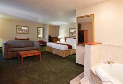 фото отеля Holiday Inn Express Hotel & Suites Monaca