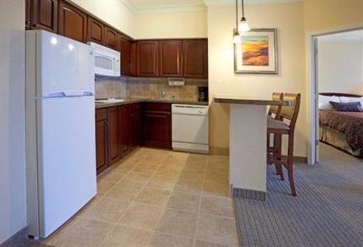 фото отеля Staybridge Suites San Antonio Sea World