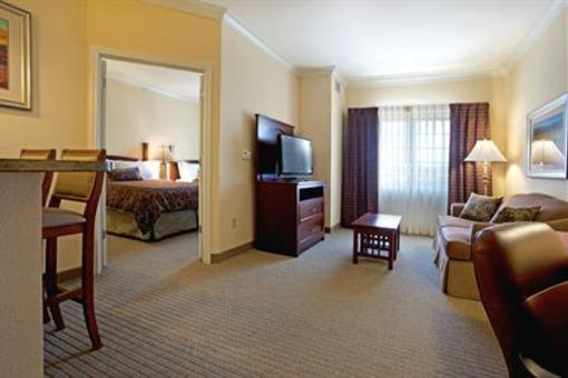 фото отеля Staybridge Suites San Antonio Sea World