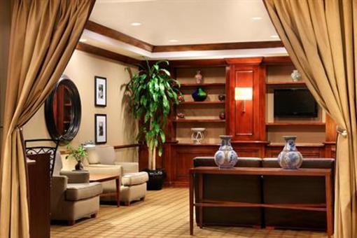 фото отеля Crowne Plaza Newark Airport