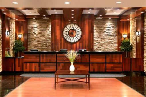 фото отеля Crowne Plaza Newark Airport