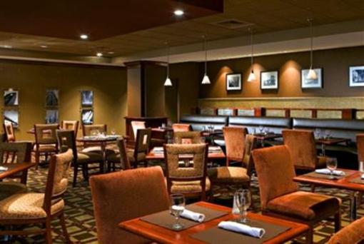 фото отеля Crowne Plaza Newark Airport