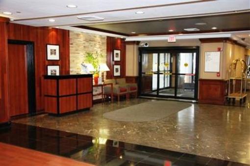 фото отеля Crowne Plaza Newark Airport