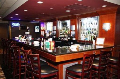 фото отеля Crowne Plaza Newark Airport