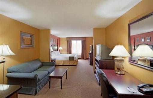 фото отеля Holiday Inn Express Swansea (Massachusetts)