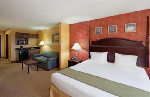 фото отеля Holiday Inn Express Swansea (Massachusetts)