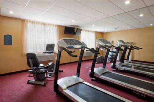 фото отеля Holiday Inn Express Swansea (Massachusetts)