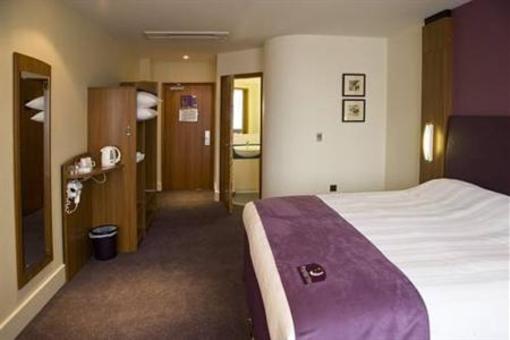 фото отеля Premier Inn Edinburgh East