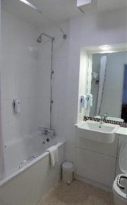 фото отеля Premier Inn Edinburgh East
