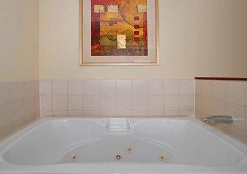 фото отеля Comfort Suites Louisville Jeffersontown