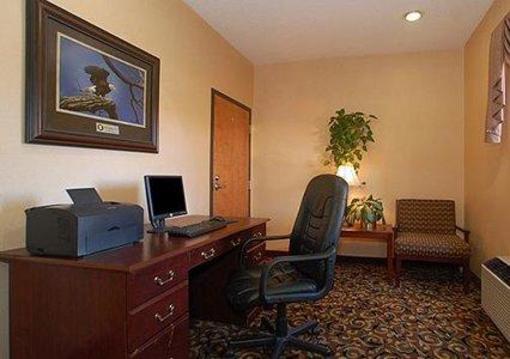 фото отеля Comfort Suites Louisville Jeffersontown