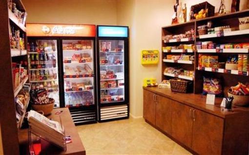 фото отеля Candlewood Suites I-10 East