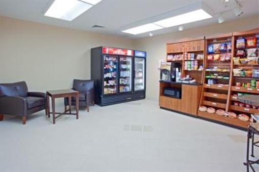 фото отеля Candlewood Suites I-10 East