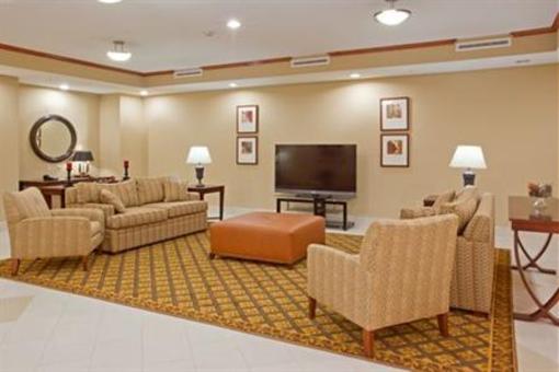 фото отеля Candlewood Suites I-10 East