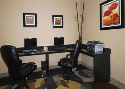 фото отеля Comfort Suites - Near the Galleria