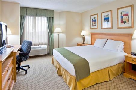 фото отеля Holiday Inn Express Hotel & Suites Universal Studios Orlando
