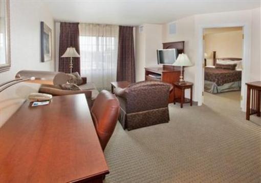 фото отеля Staybridge Suites Kalamazoo