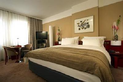 фото отеля BEST WESTERN Premier Hotel Slon