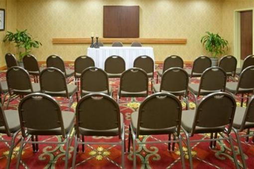фото отеля Hampton Inn & Suites McComb