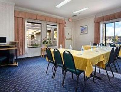 фото отеля Baymont Inn & Suites LAX Lawndale