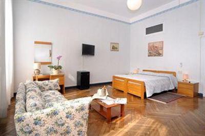 фото отеля Grand Hotel Mediterranee Genoa