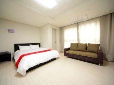 фото отеля Inn the City Serviced Residence, Nonhyeon