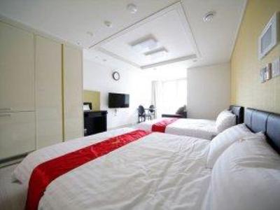 фото отеля Inn the City Serviced Residence, Nonhyeon