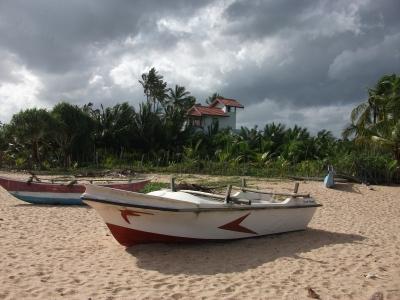 фото отеля Lonely Beach Resort Tangalle