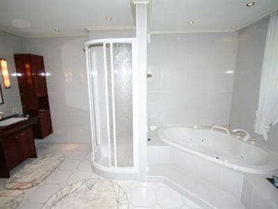 фото отеля Holiday House Lungotz