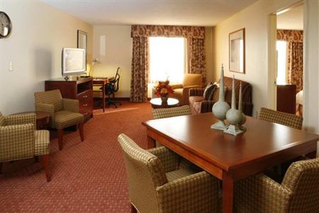 фото отеля Hilton Garden Inn Roanoke Rapids