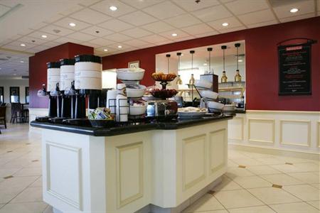 фото отеля Hilton Garden Inn Roanoke Rapids