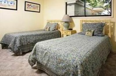 фото отеля ResortQuest Queens Grant Villas Hilton Head Island